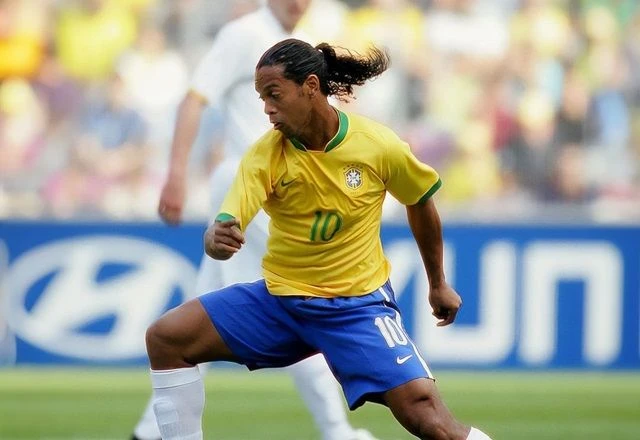 Ronaldinho_Gaucho_350155c58c Ronaldinho Gaúcho O Maior jogador Futebol da História