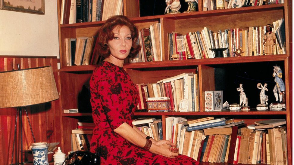 clari Entre Linhas e Silêncios A Saga Intemporal de Clarice Lispector