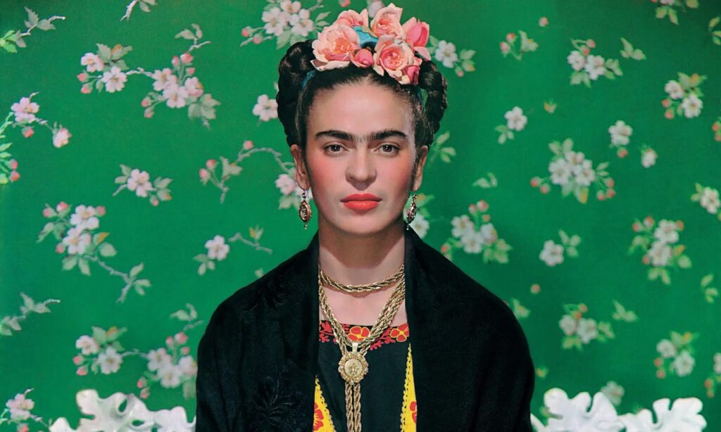 frida-kahlo-1024x614 Frida Kahlo A Vida Colorida de uma Artista Inquebrável